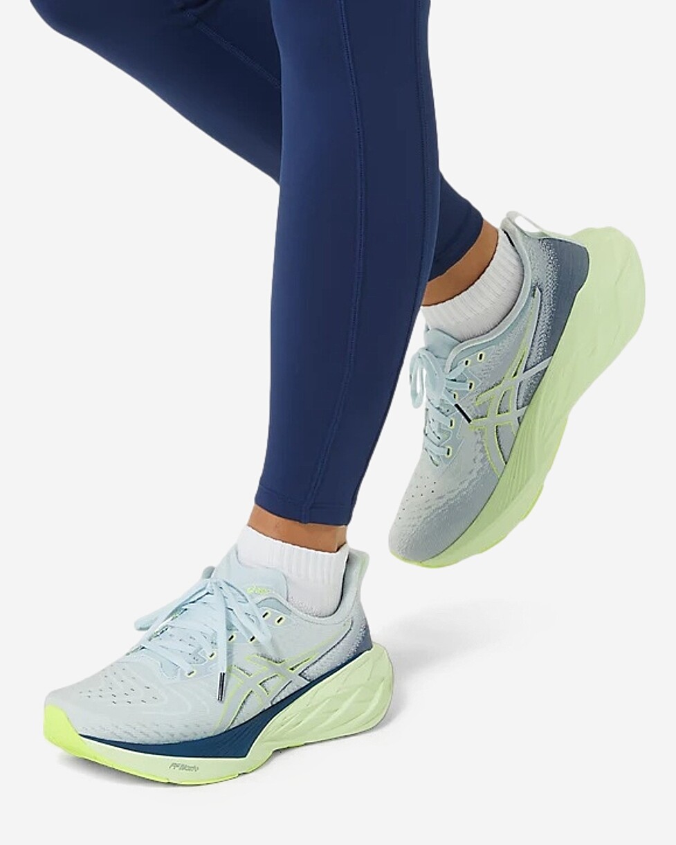 TENIS ASICS NOVABLAST 4 W