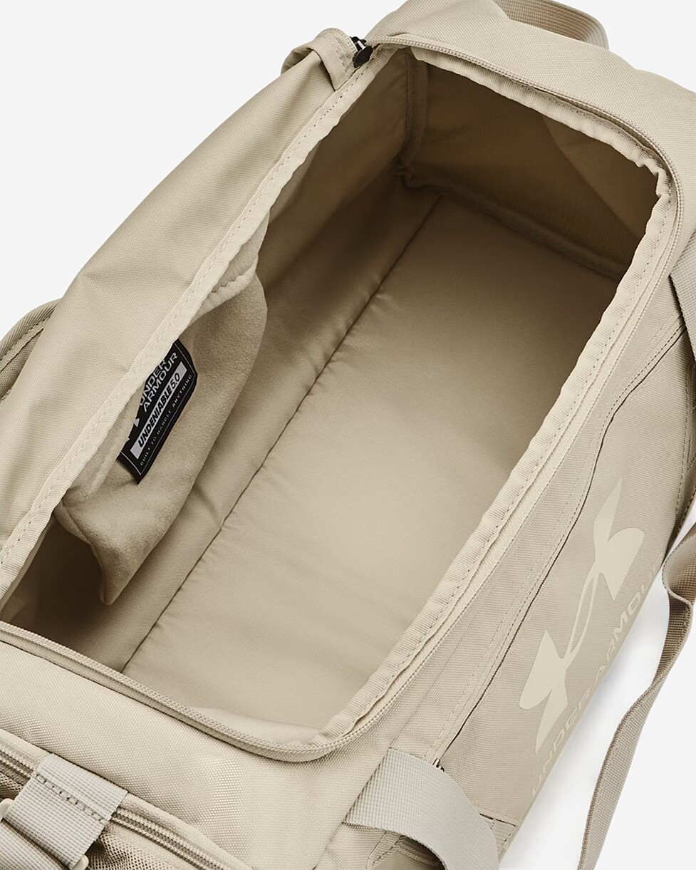 SACO UNDER ARMOUR UNDENIABLE 5.0