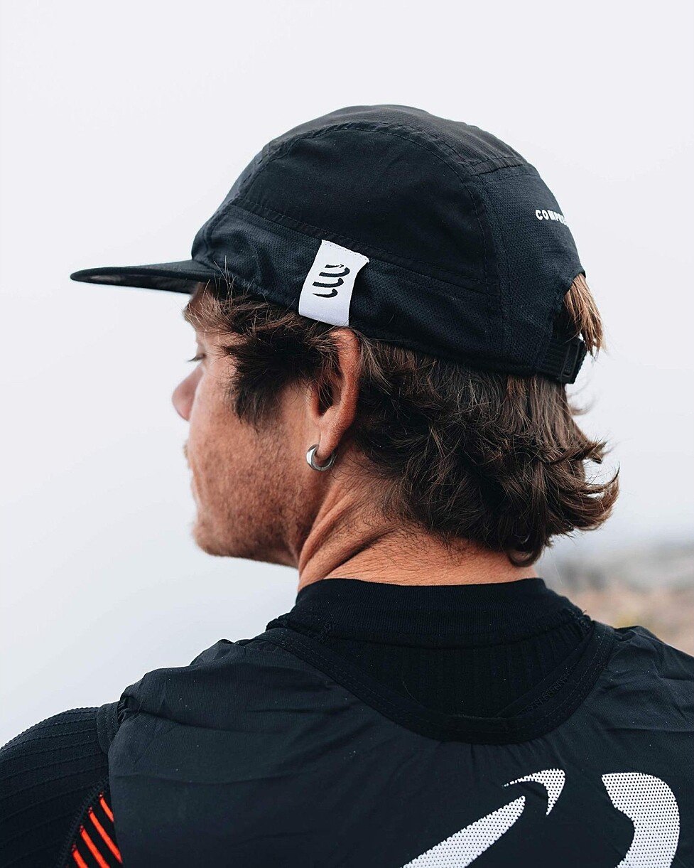CAP COMPRESSPORT 5 PANEL