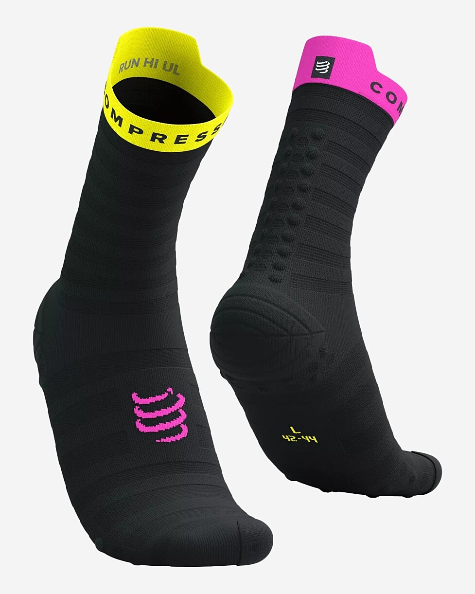 MEIAS COMPRESSPORT PRO RACING V 4.0 ULTRALIGHT RUN HIGH - PR/AMARELO