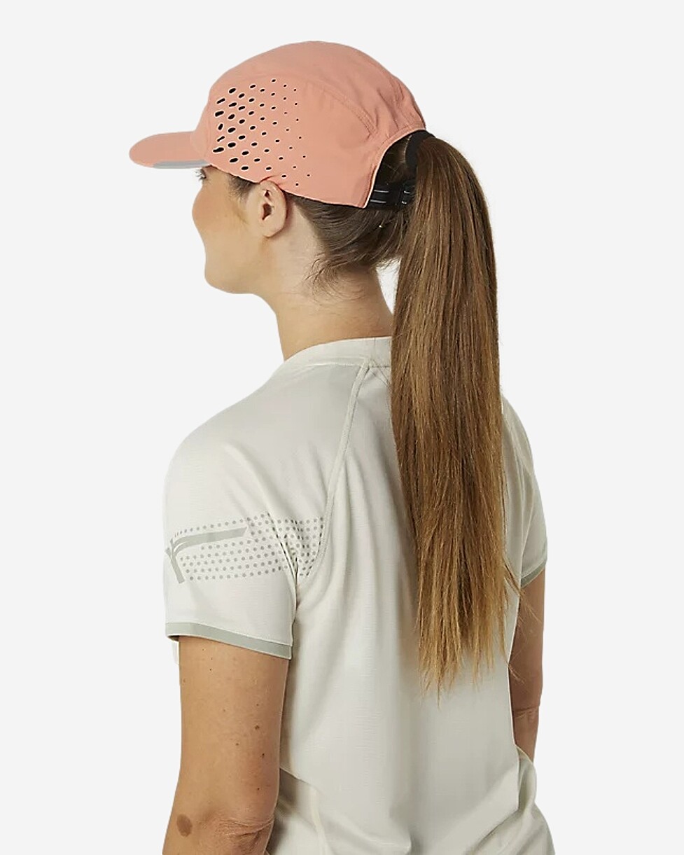 CAP ASICS ULTRA LIGHTWEIGHT