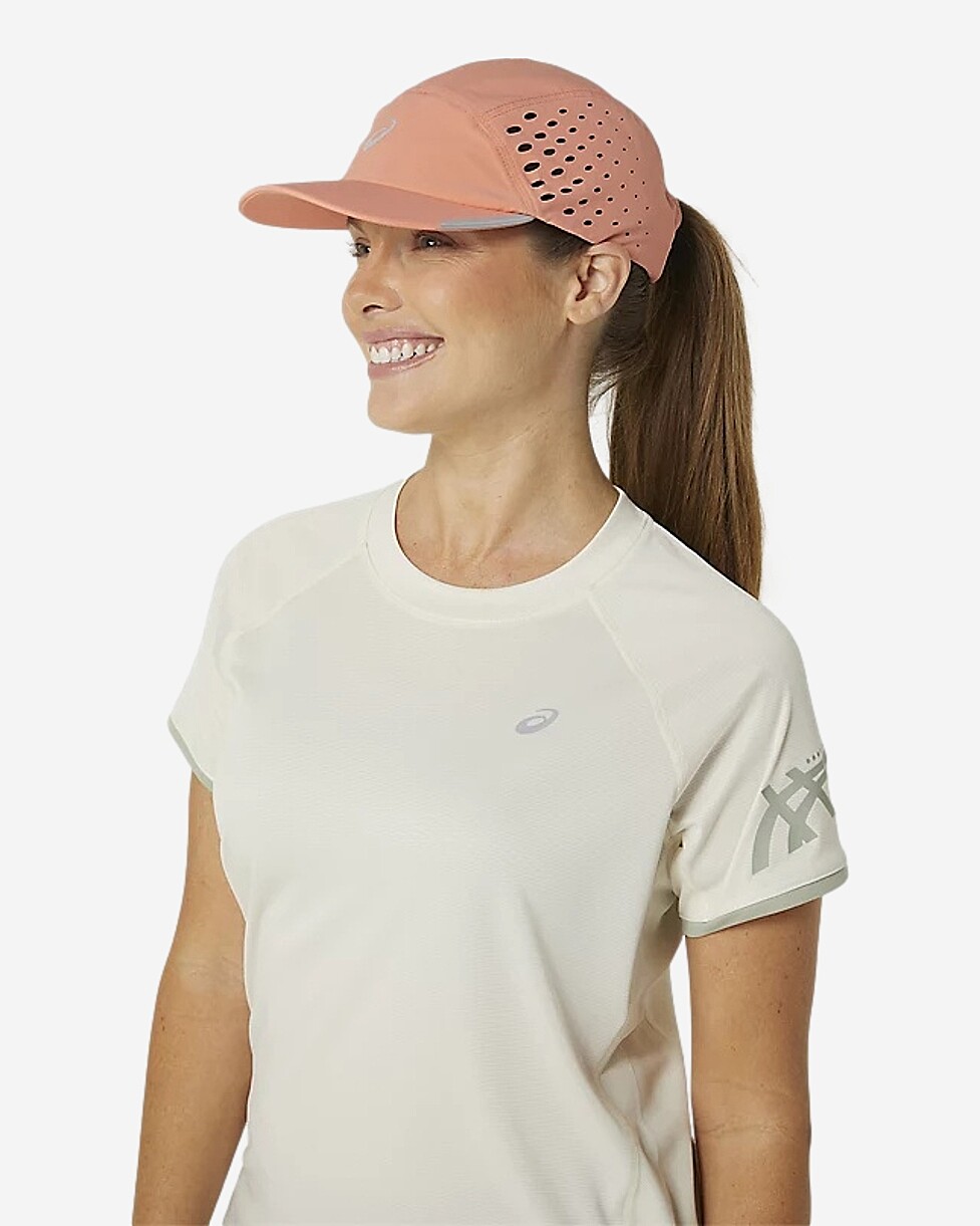CAP ASICS ULTRA LIGHTWEIGHT