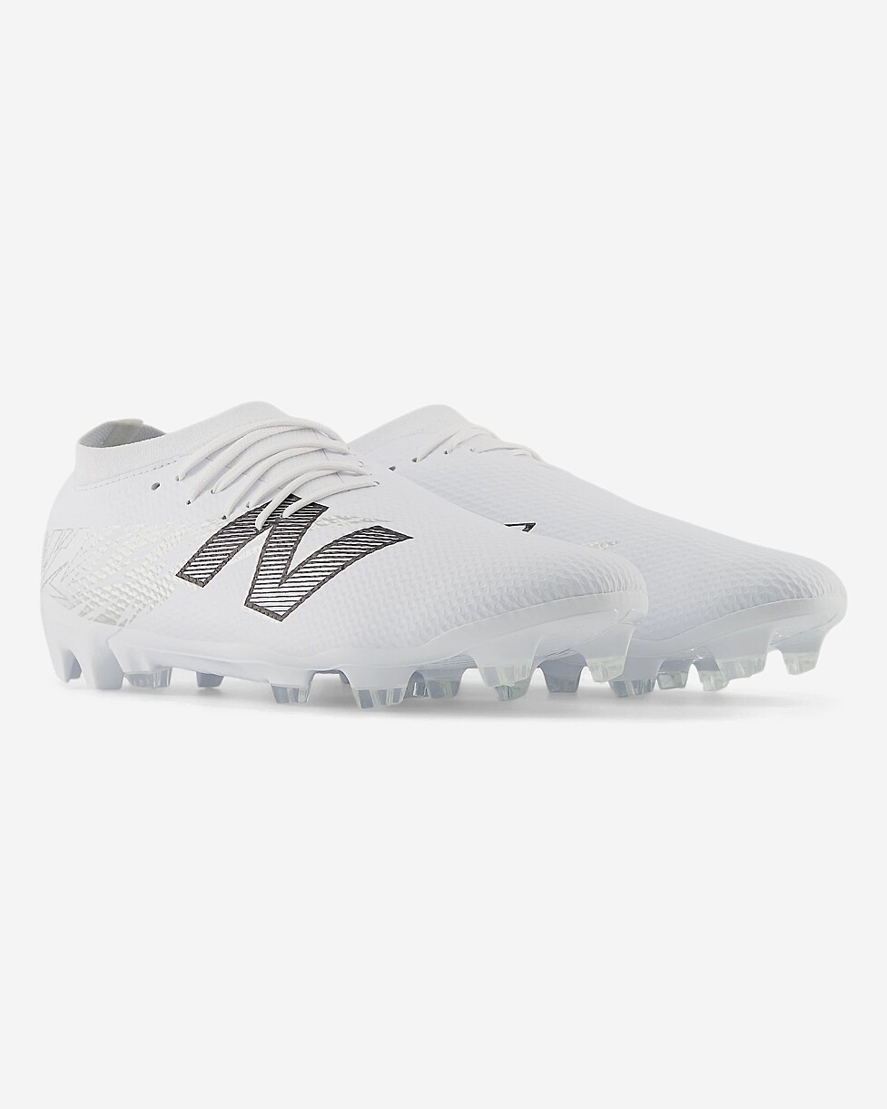 CHUTEIRA NEW BALANCE FURON FG V8 