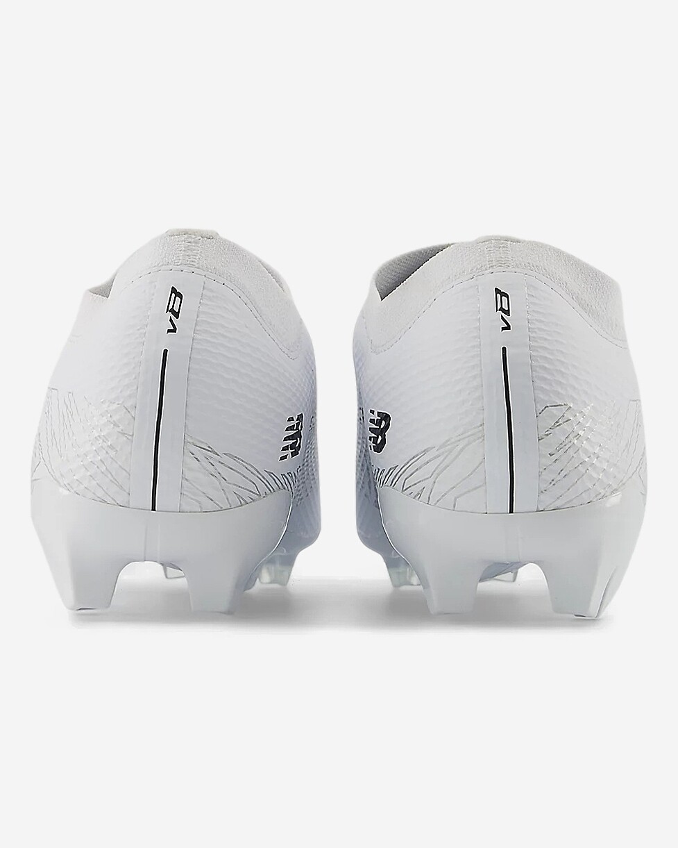 CHUTEIRA NEW BALANCE FURON FG V8 