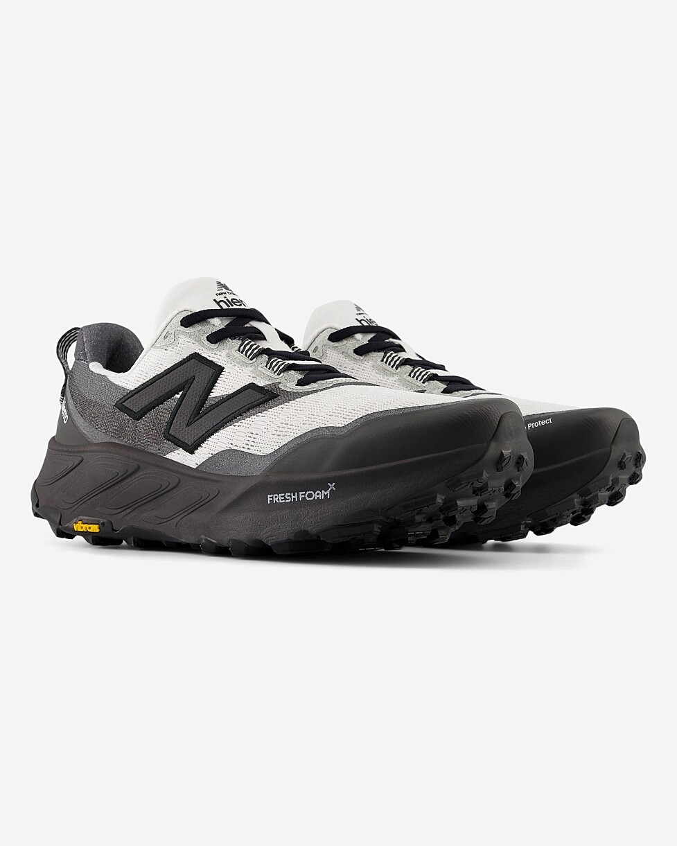 TÉNIS NEW BALANCE HIERRO V9