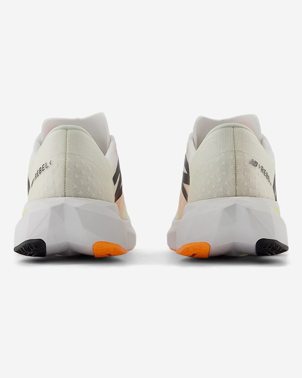 TENIS NEW BALANCE FUELCELL REBEL V4