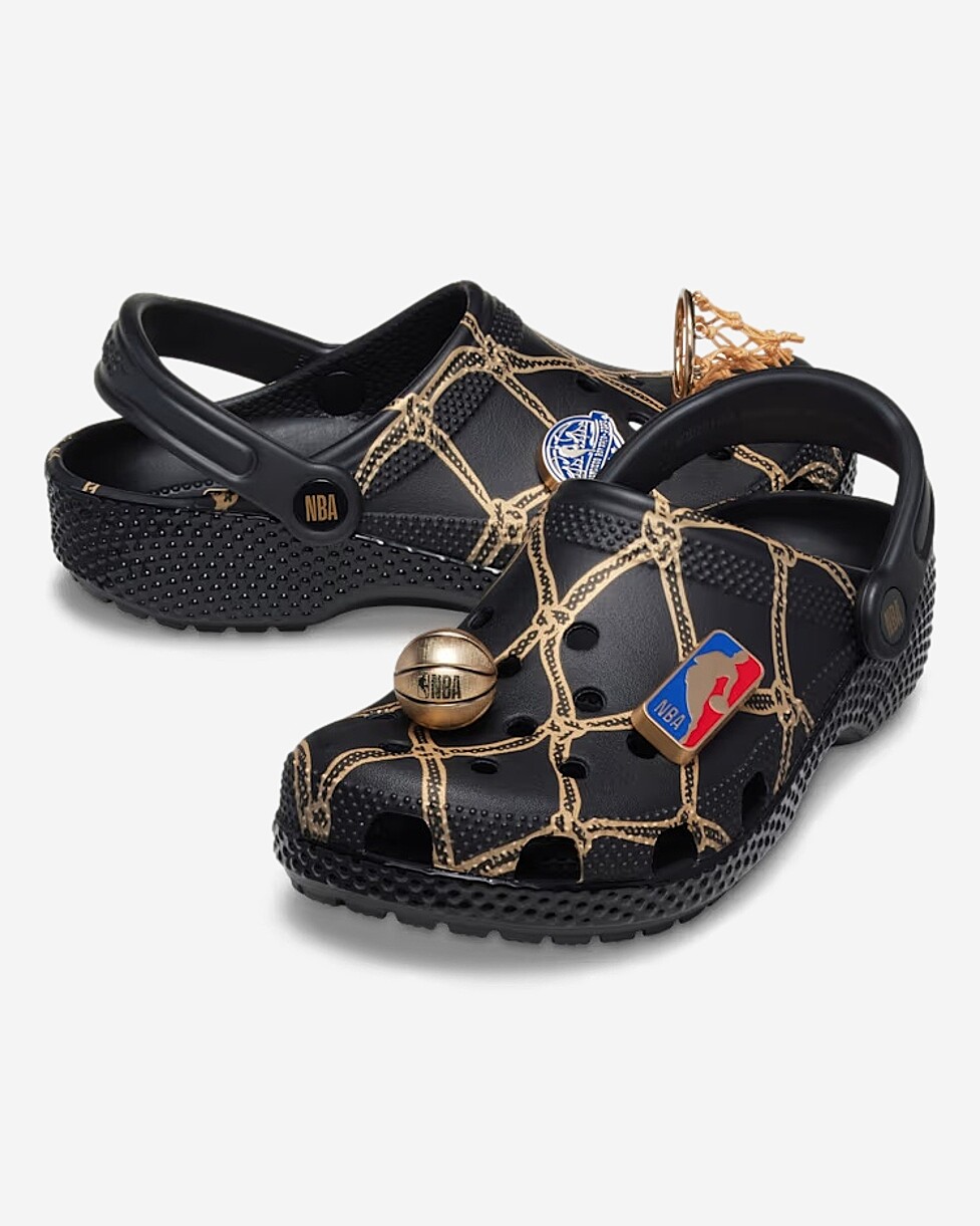 CROCS NBA CLASSIC CLOG 