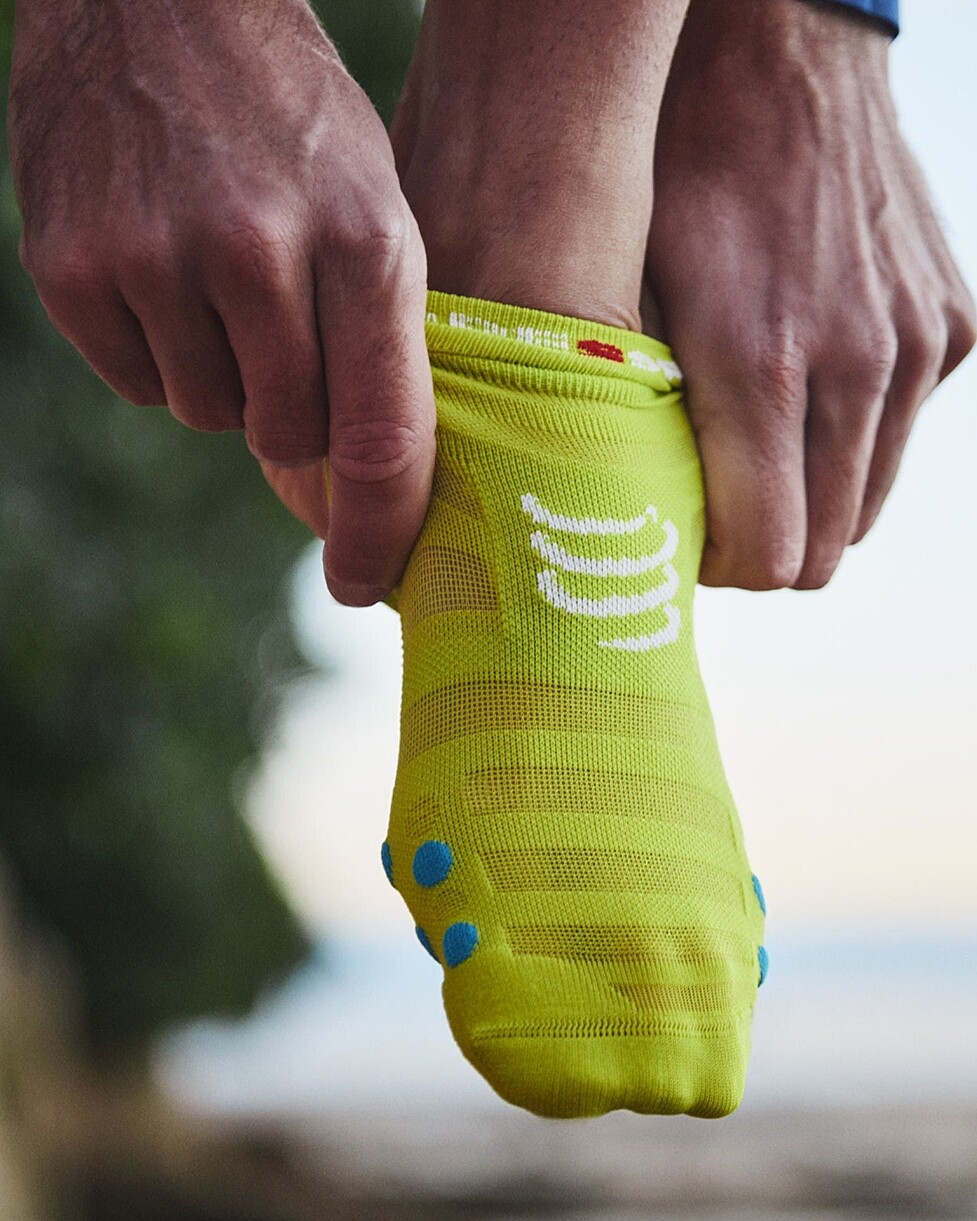 MEIAS COMPRESSPORT PRO RACING V 4.0 ULTRALIGHT RUN LOW