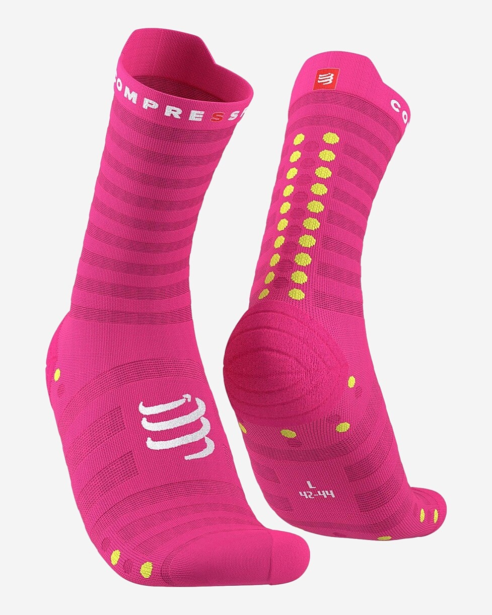 MEIAS COMPRESSPORT PRO RACING V 4.0 ULTRALIGHT RUN HIGH - ROSA