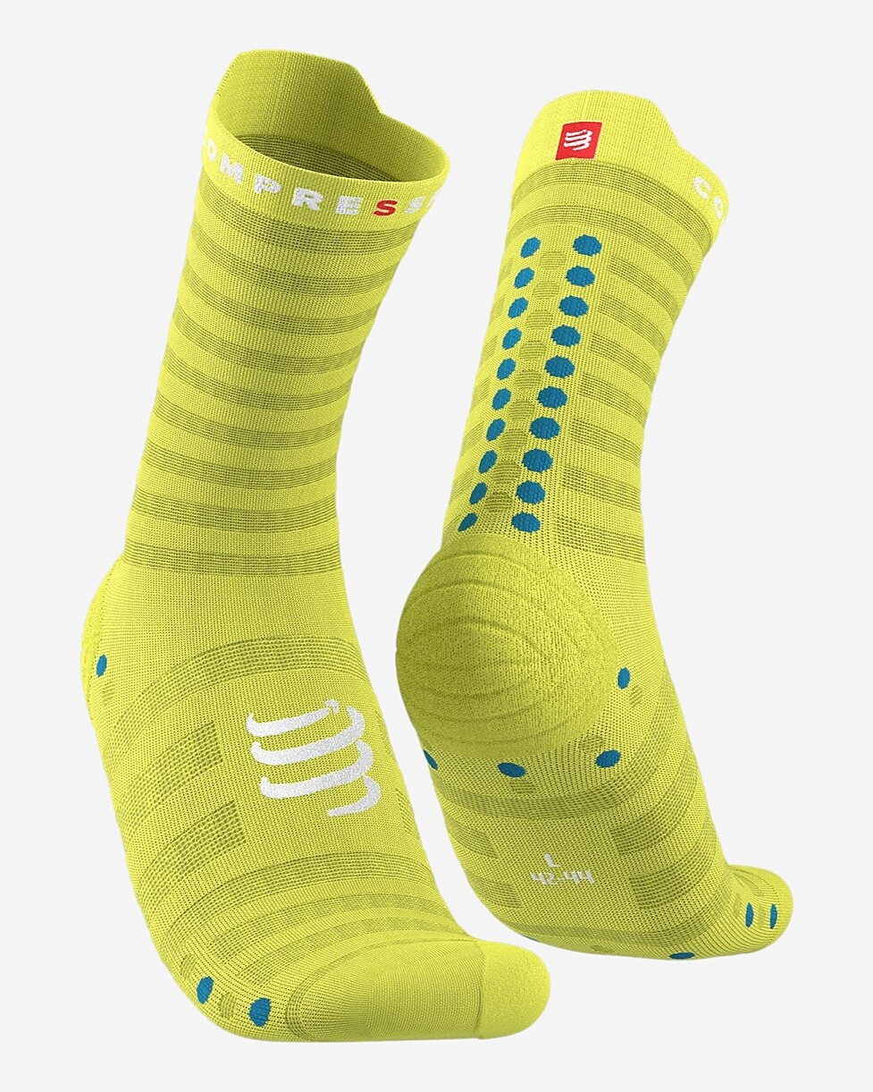 MEIAS COMPRESSPORT PRO RACING V 4.0 ULTRALIGHT RUN HIGH - VERDE CLARO