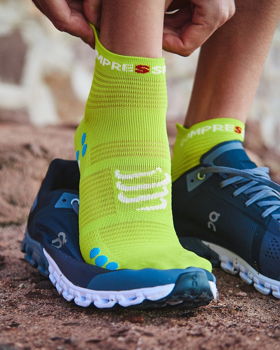 MEIAS COMPRESSPORT PRO RACING V 4.0 RU LOW  - VERDE CLARO