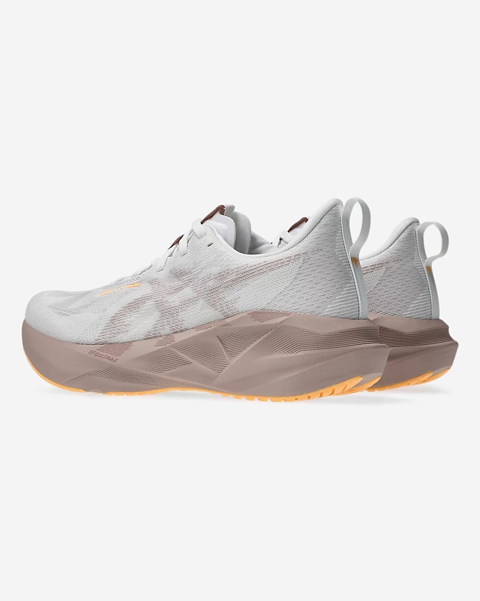 TENIS ASICS NOVABLAST 5 W