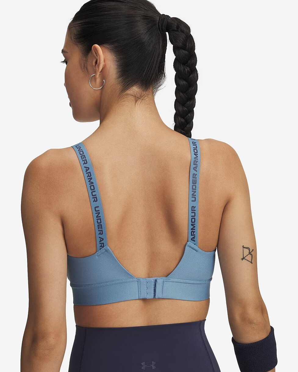 TOP UNDER ARMOUR INFINITY MID COVERED 