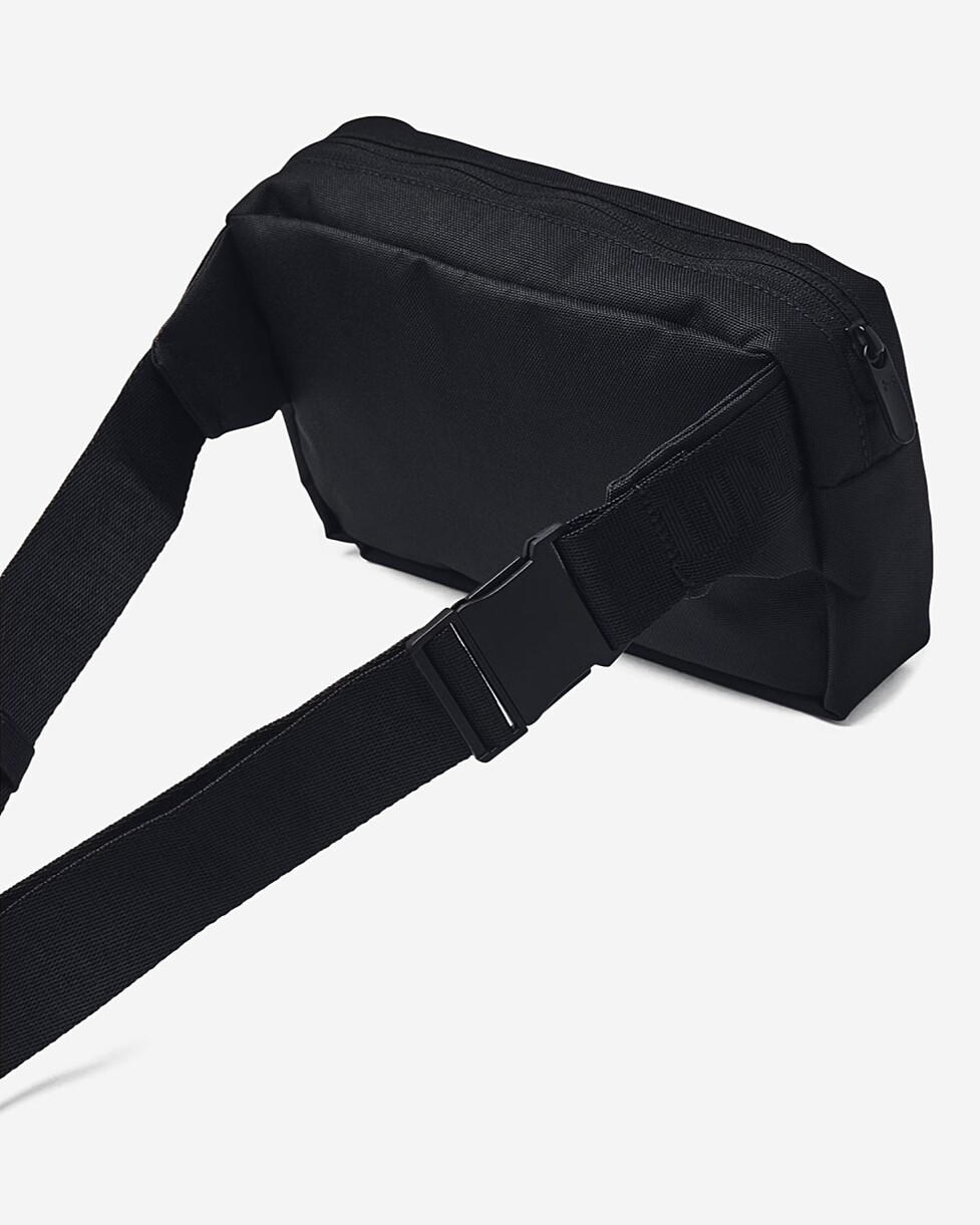 BOLSA UNDER ARMOUR ESSENTIAL LITE  - PRETO
