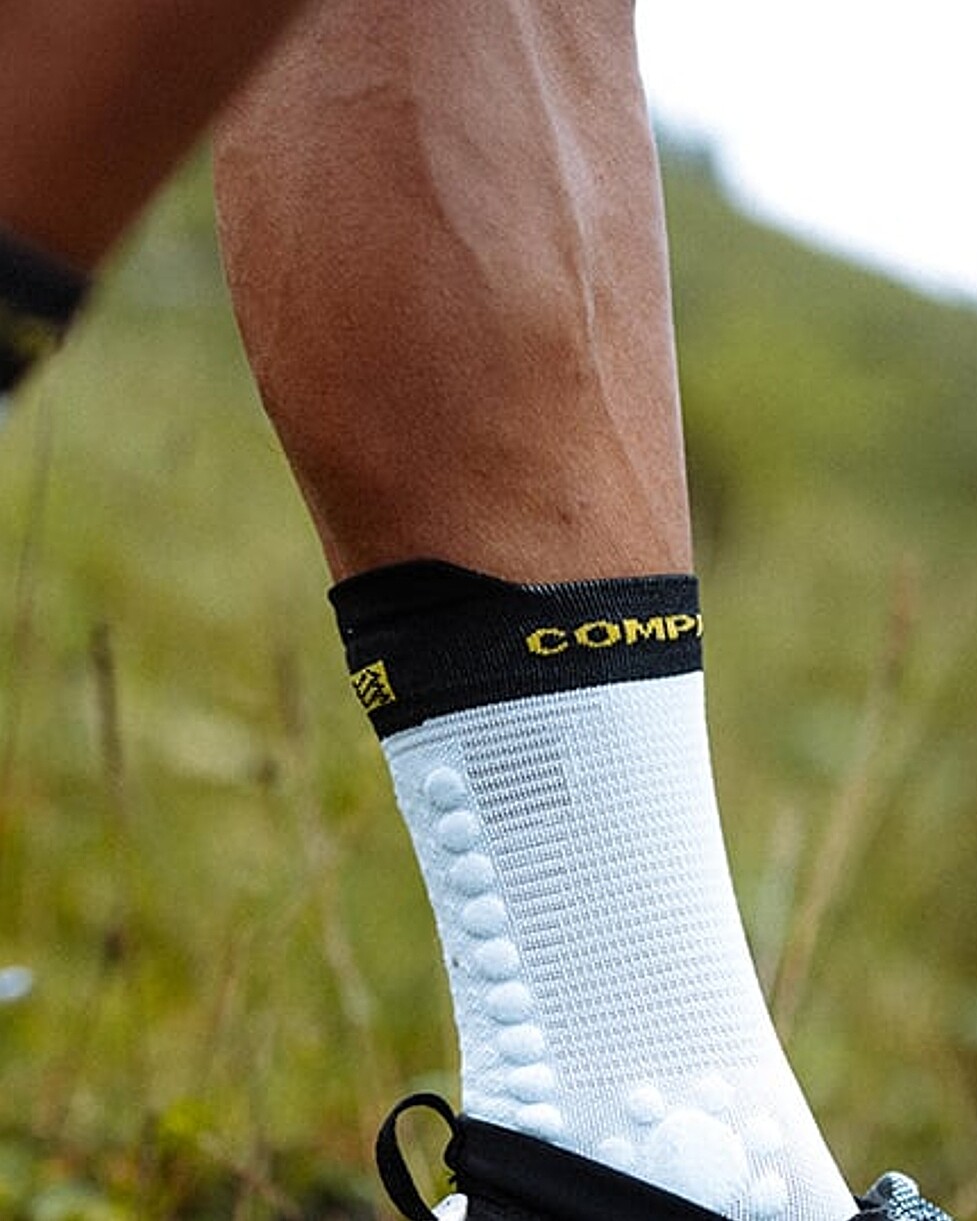 MEIAS COMPRESSPORT PRO RACING V4.0 TRAIL