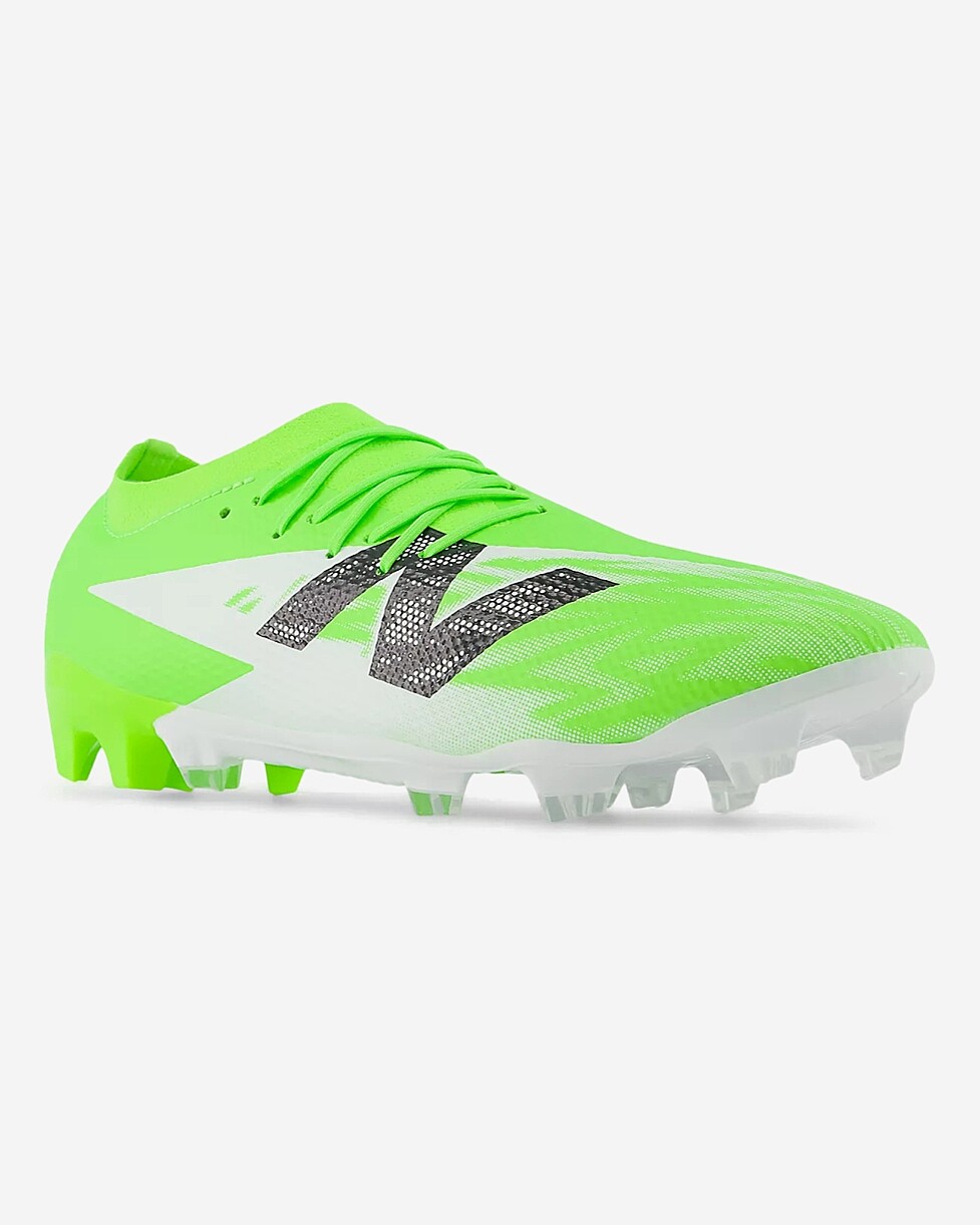 CHUTEIRA NEW BALANCE FURON FG V8
