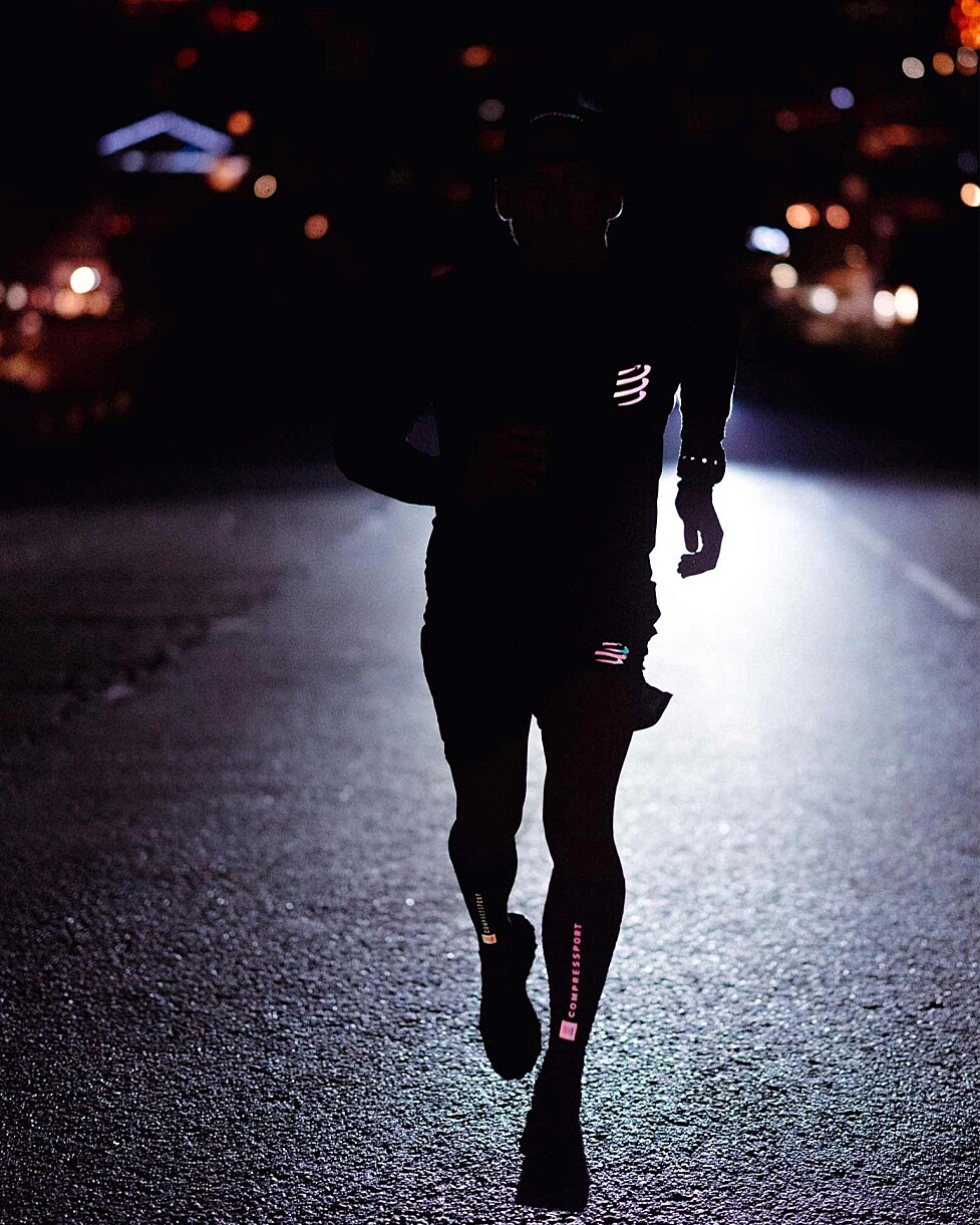 CALÇÕES COMPRESSPORT PERFORMANCE AURORA