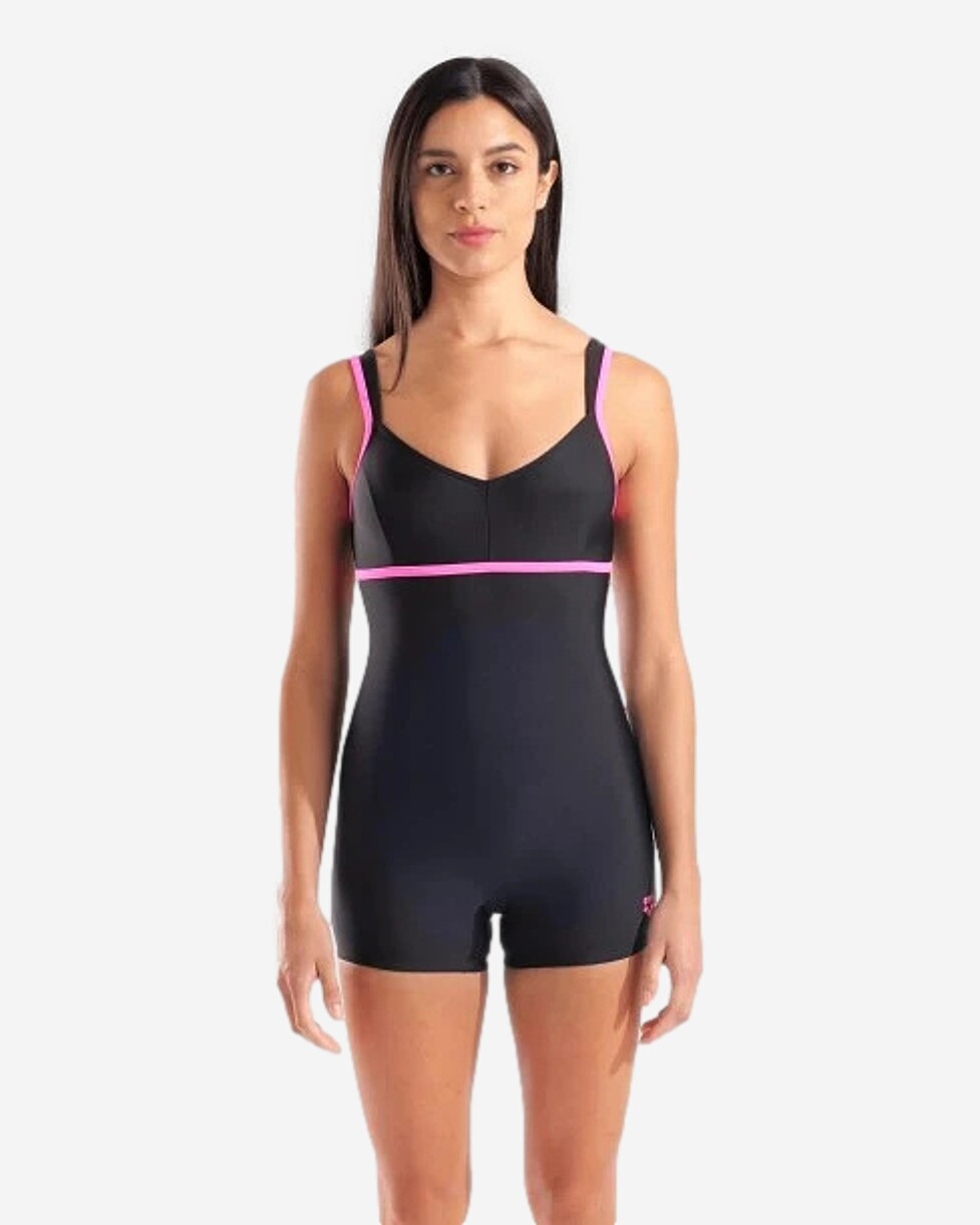 Para ti que preferes maior cobertura, o fato de banho Venus Combi é a escolha ideal, oferecendo mais...  FATO DE BANHO VENUS COMBI - PRETO