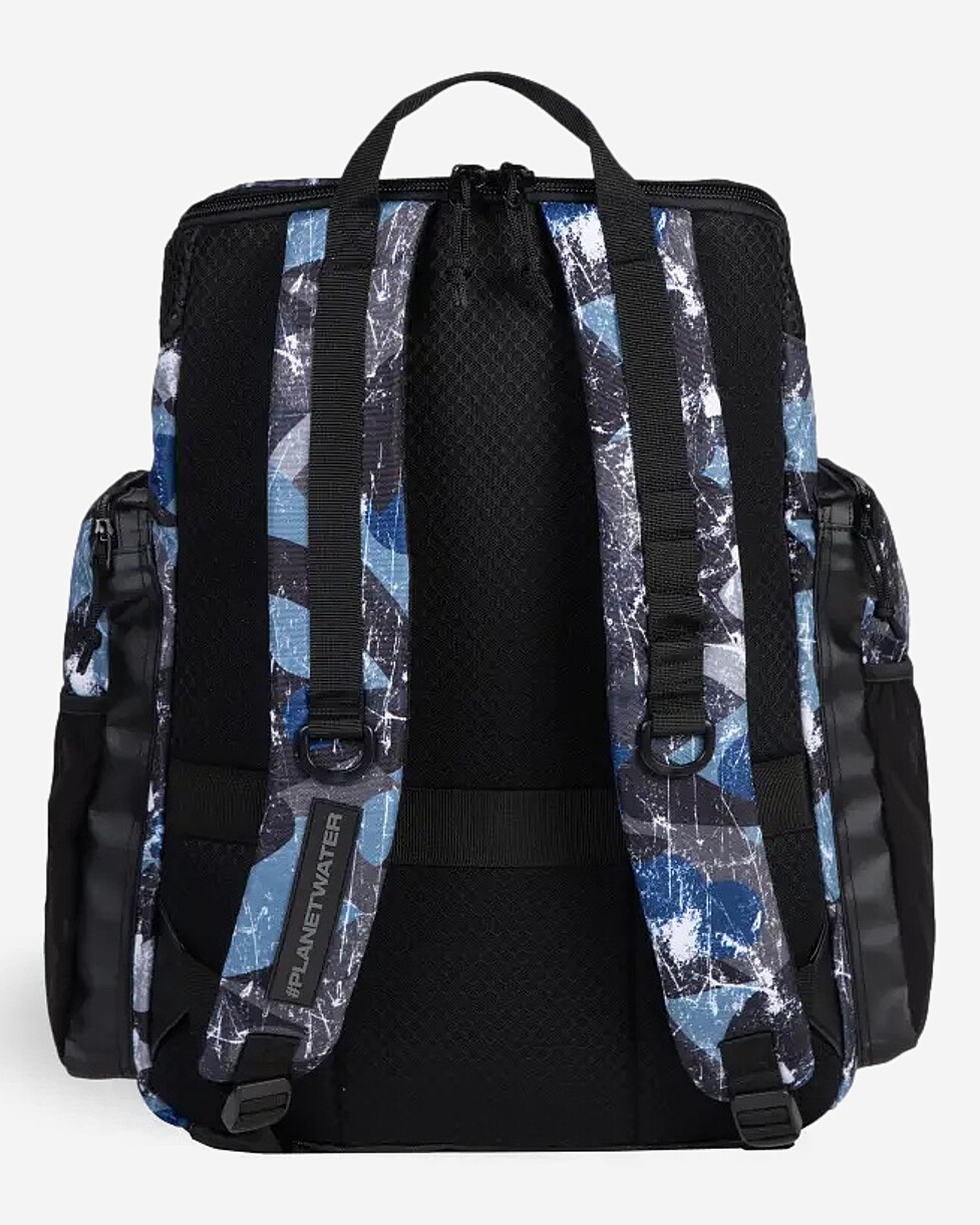 Para organizares o teu treino com estilo, a Arena One Go Backpack Allover 45L oferece-te um design de...  MOCHILA ARENA ONE GO 45L - AZUL