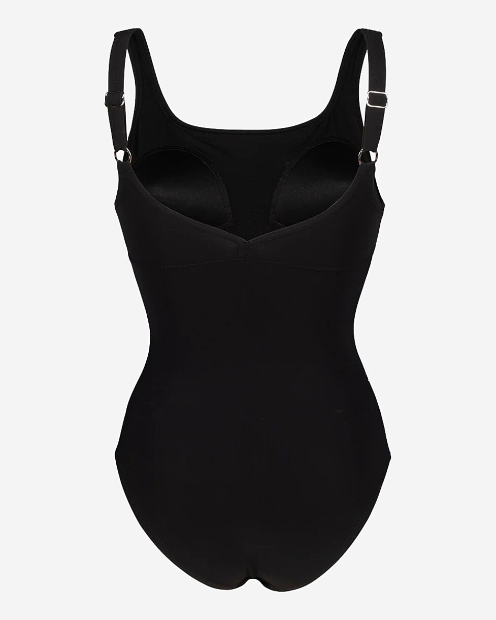 Para ti, que adoras a natação fitness, o fato de banho Shapewear Milena destaca-se com um estampado subtil...  FATO DE BANHO ARENA MILENA WING - PRETO