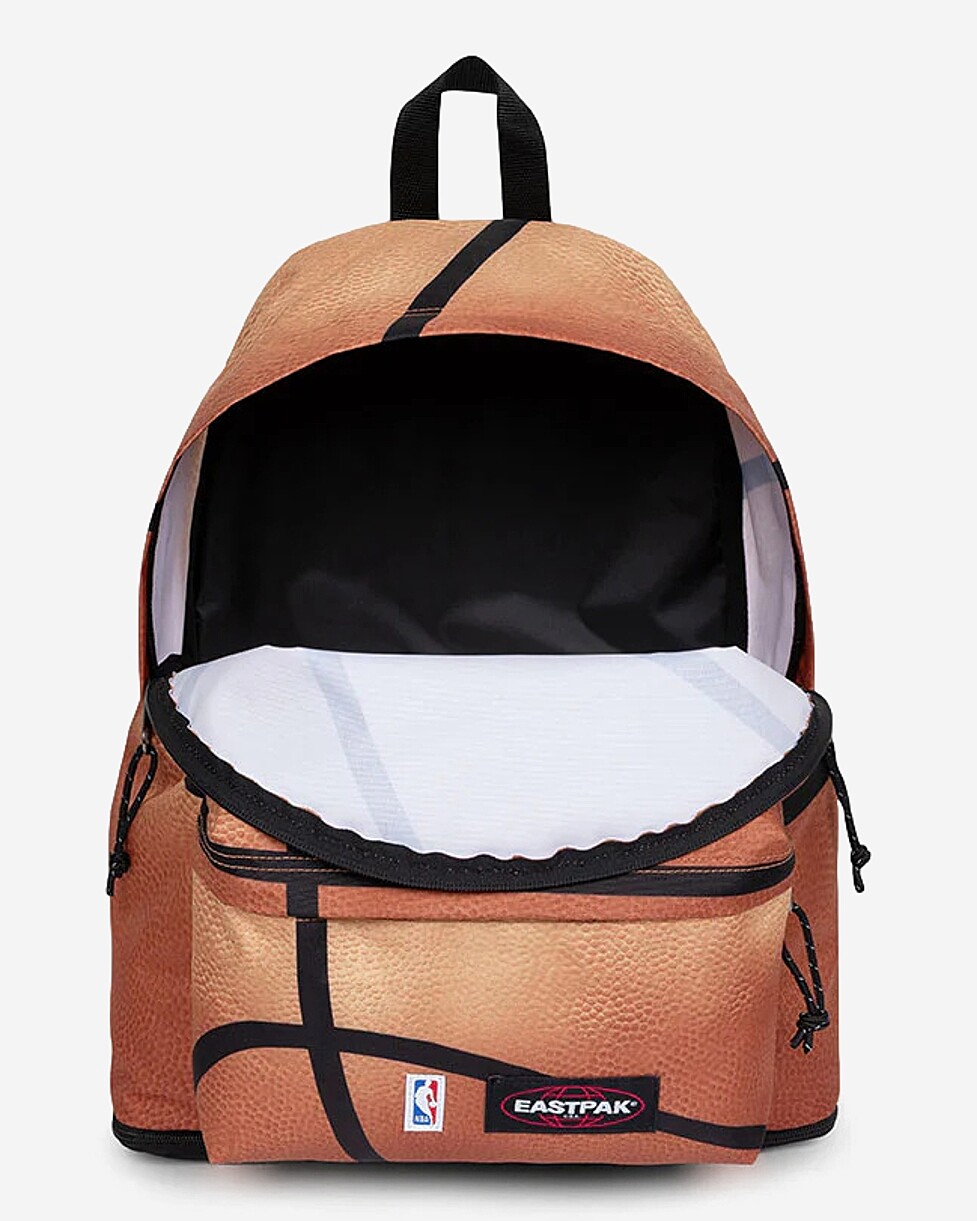 MOCHILA EASTPAK BASKETBALL NBA