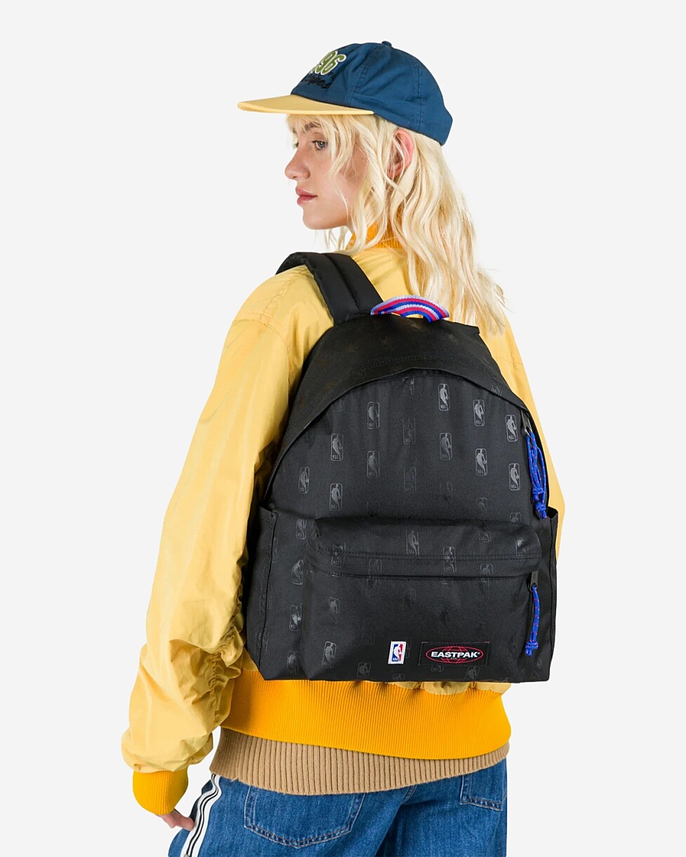 MOCHILA EASTPAK DAY PAK`R NBA