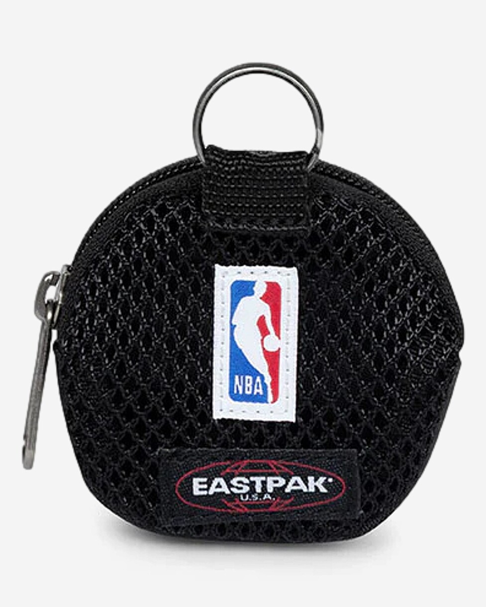 PORTA MOEDAS EASTPAK GROUPIE NBA 