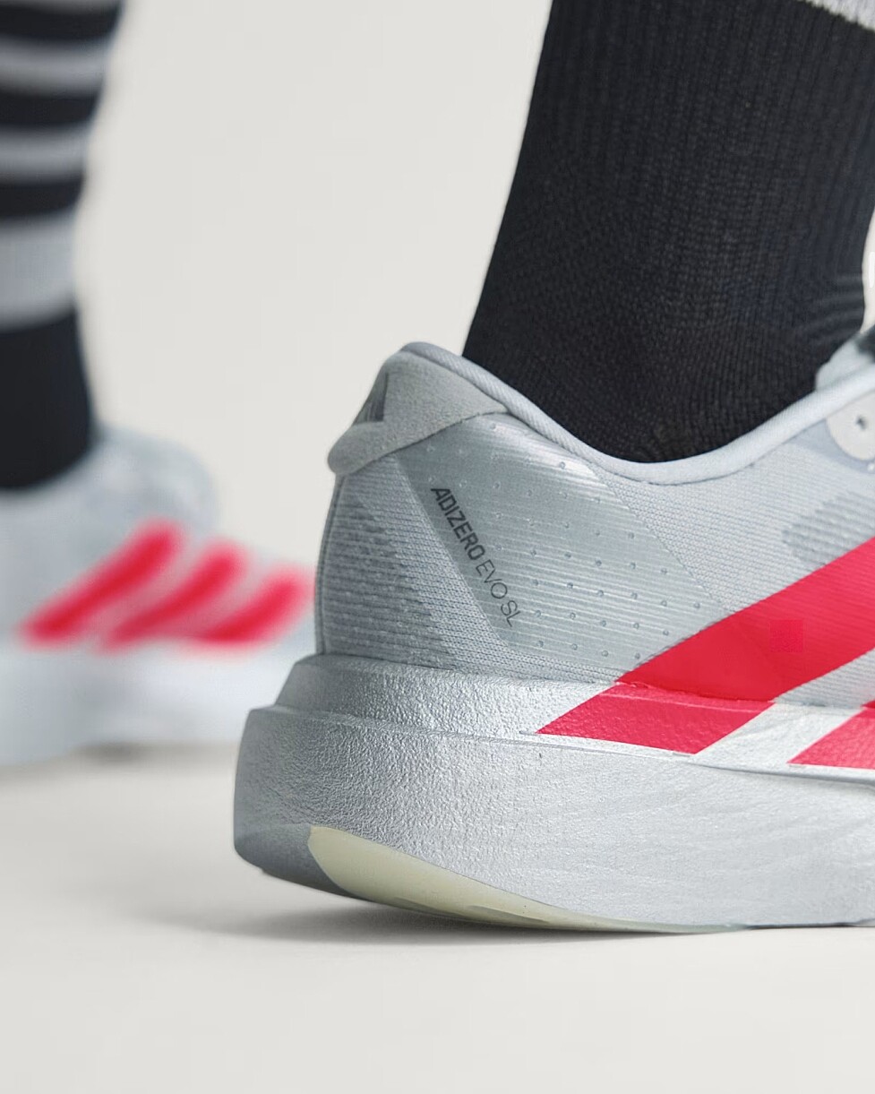 TENIS ADIDAS ADIZERO EVO SL