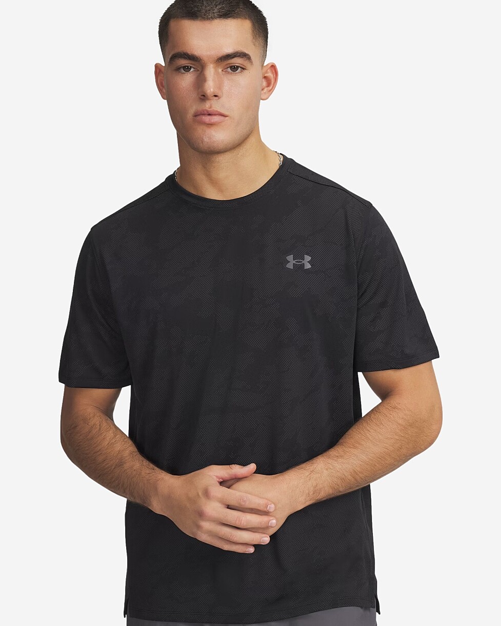 T-SHIRT UNDER ARMOUR TECH VENT - PRETO