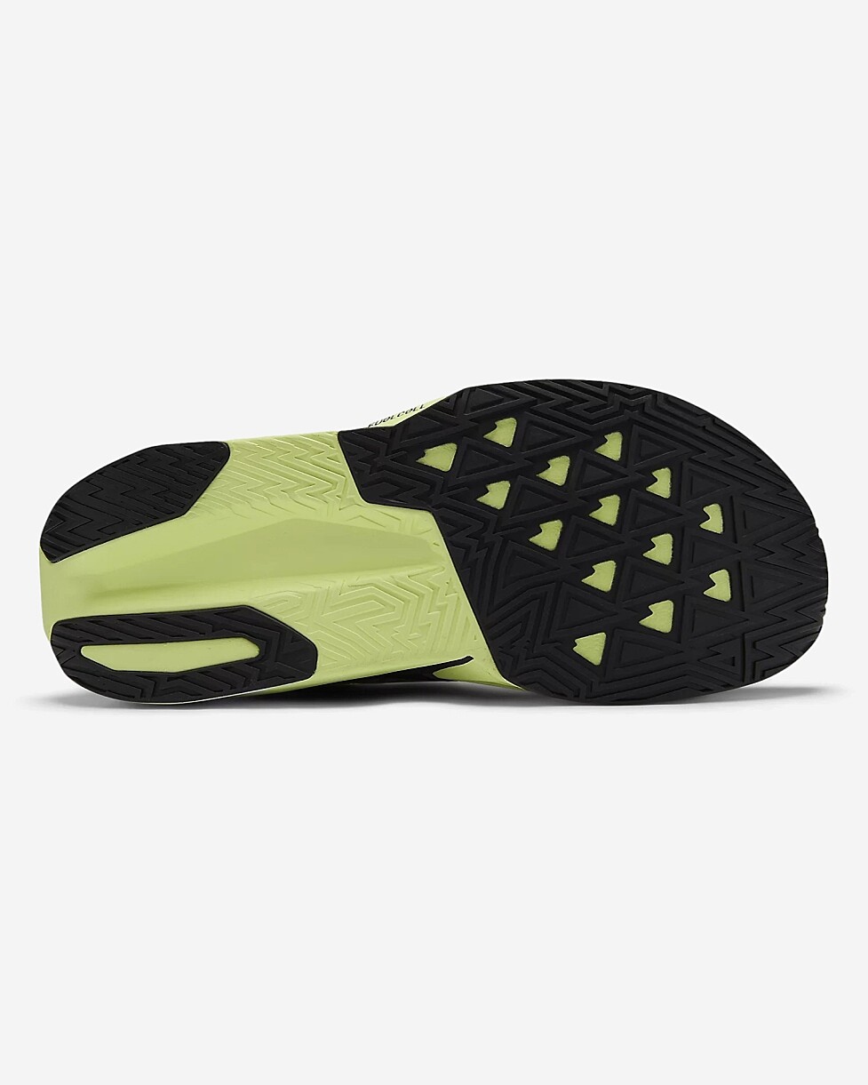 TENIS NEW BALANCE FUELCELL REBEL V5