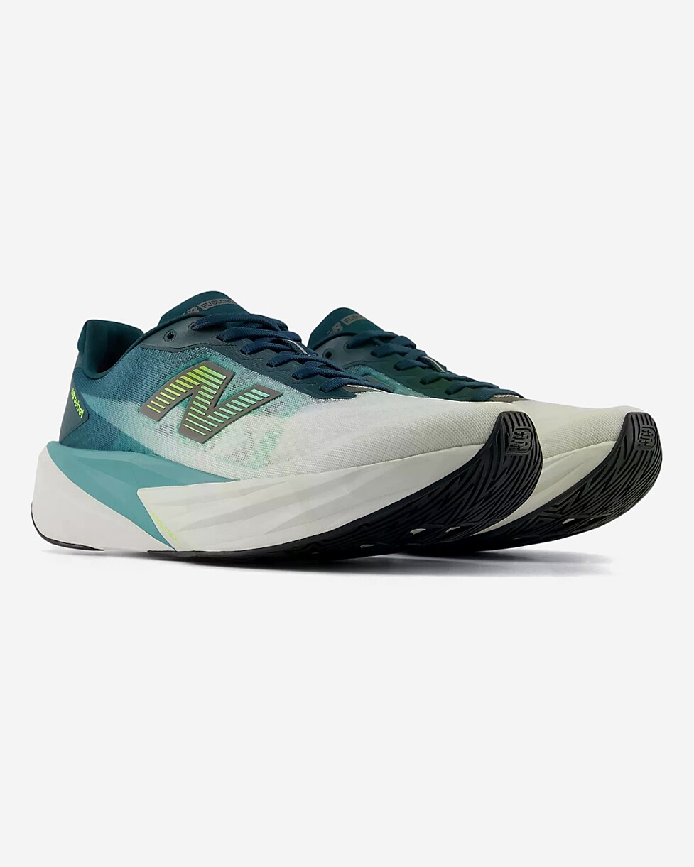 TENIS NEW BALANCE FUELCELL REBEL V5