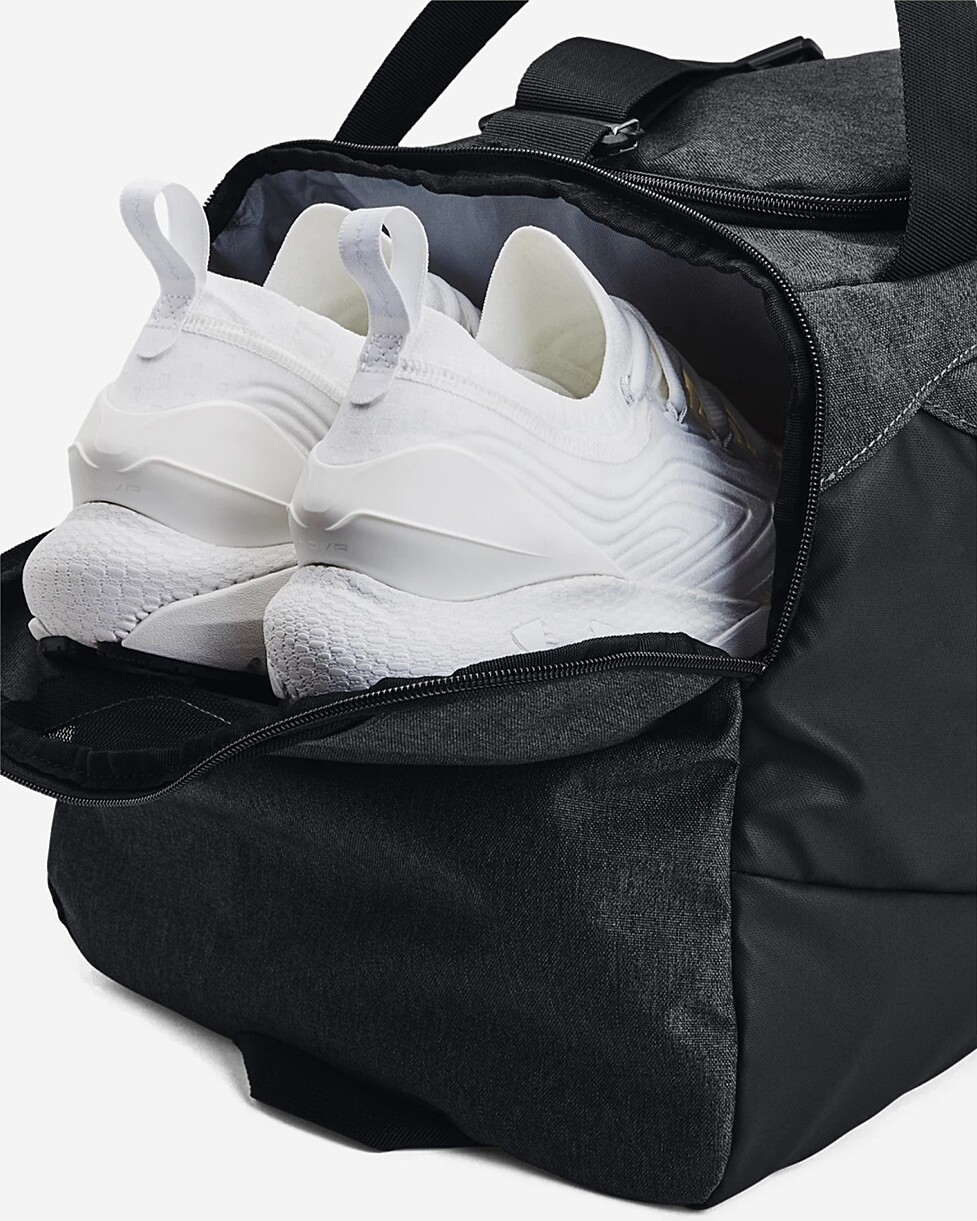 SACO UNDER ARMOUR UNDENIABLE 5.0
