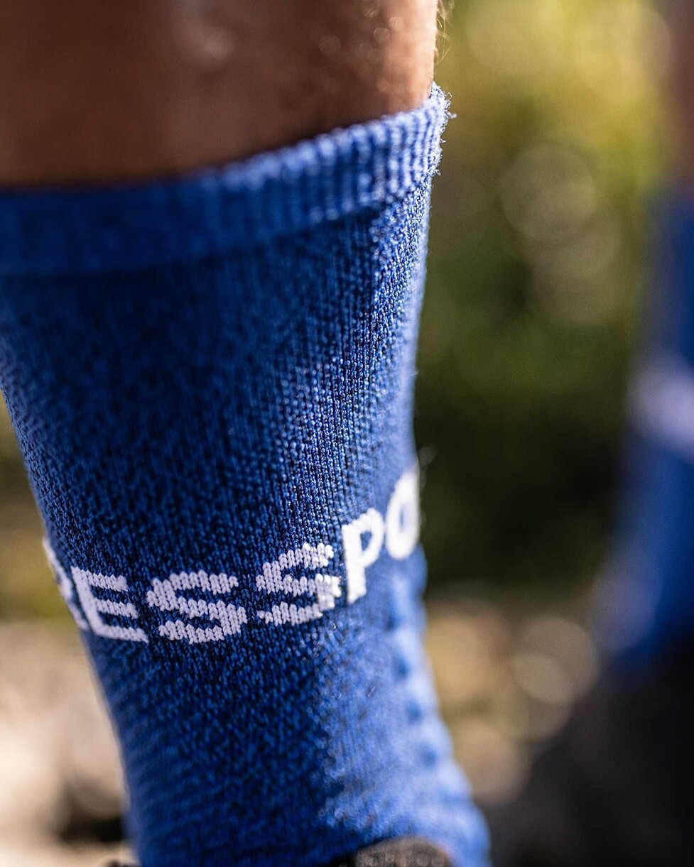 MEIAS COMPRESSPORT ULTRA TRAIL  - AZUL