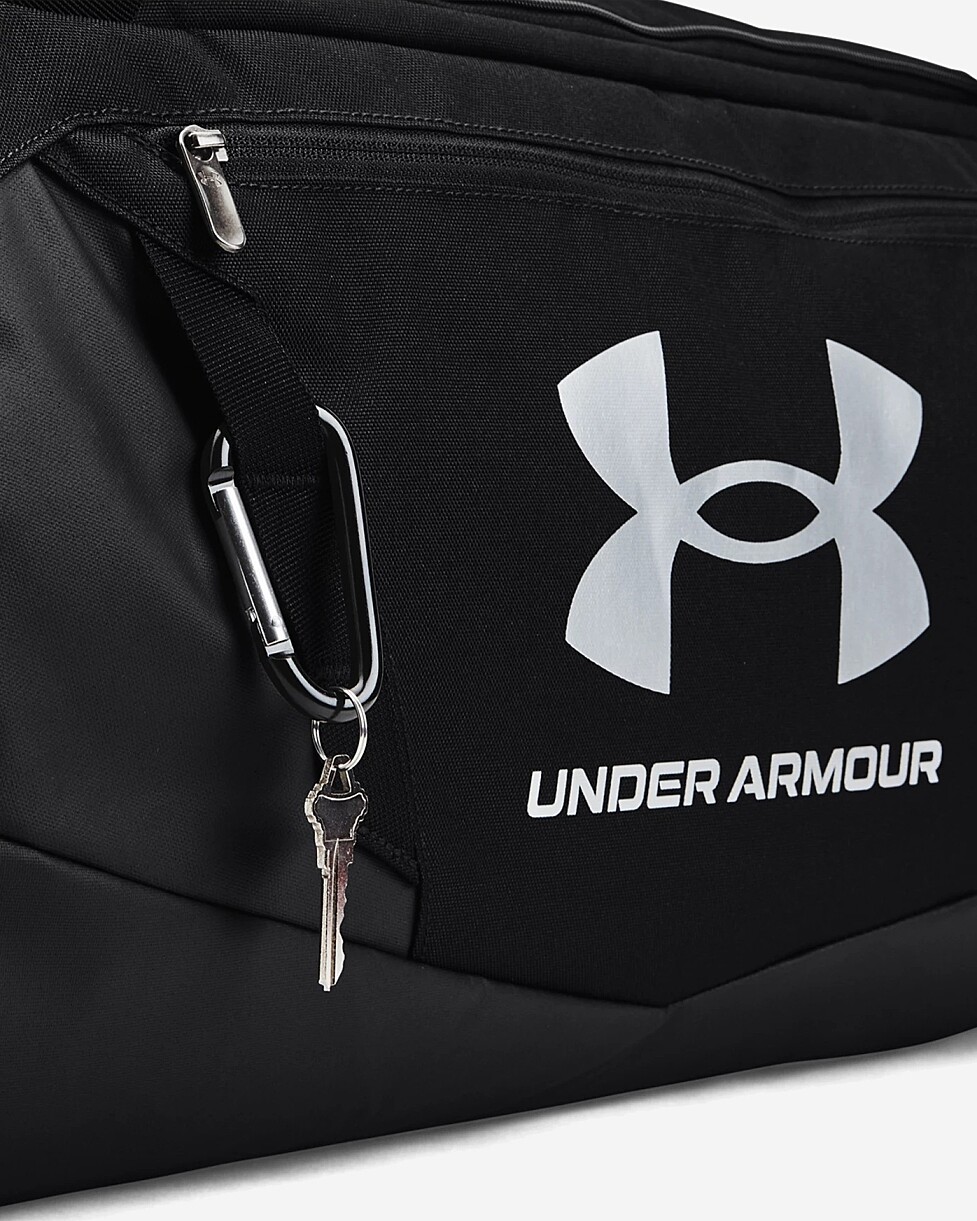 SACO UNDER ARMOUR UNDENIABLE 5.0