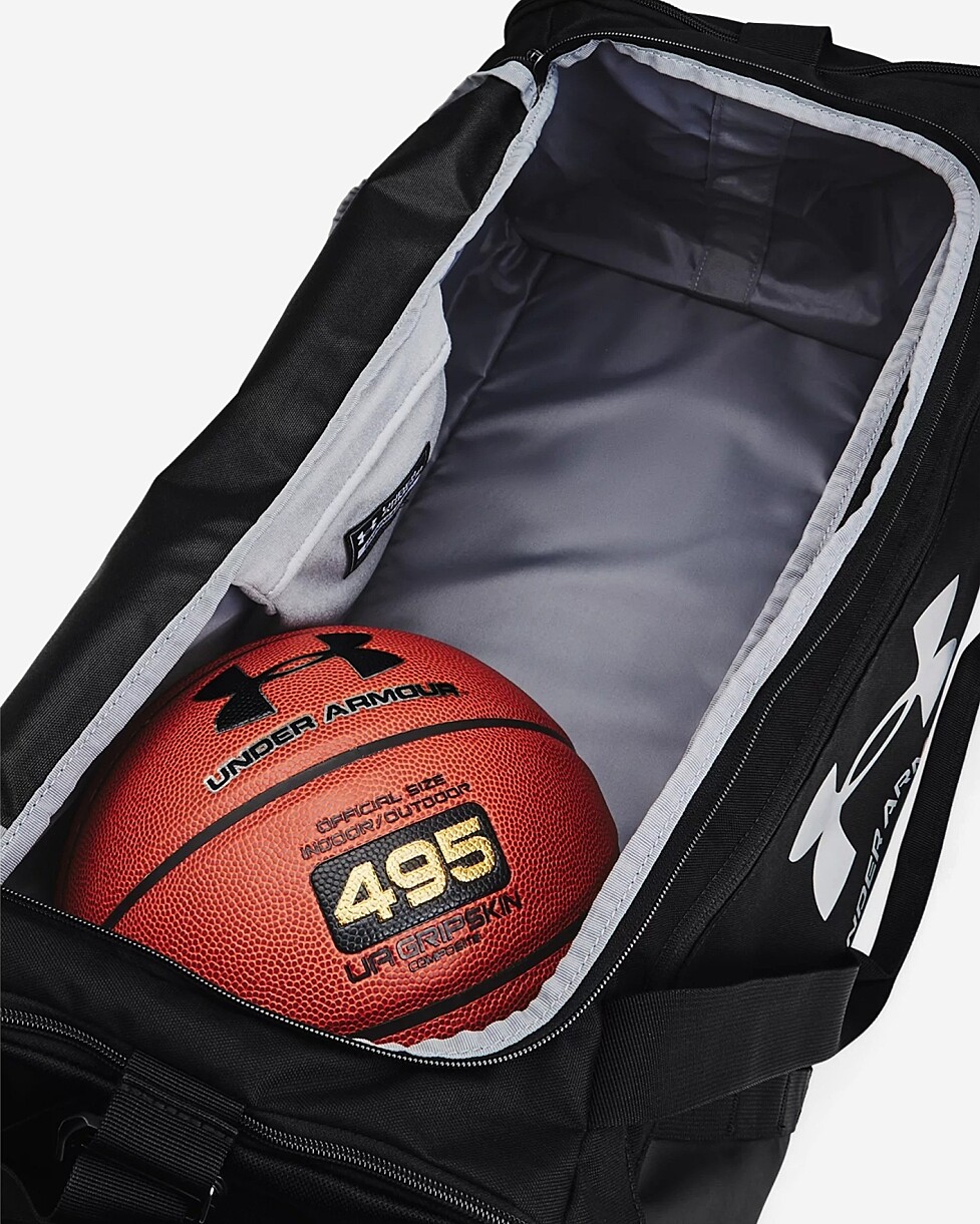 SACO UNDER ARMOUR UNDENIABLE 5.0