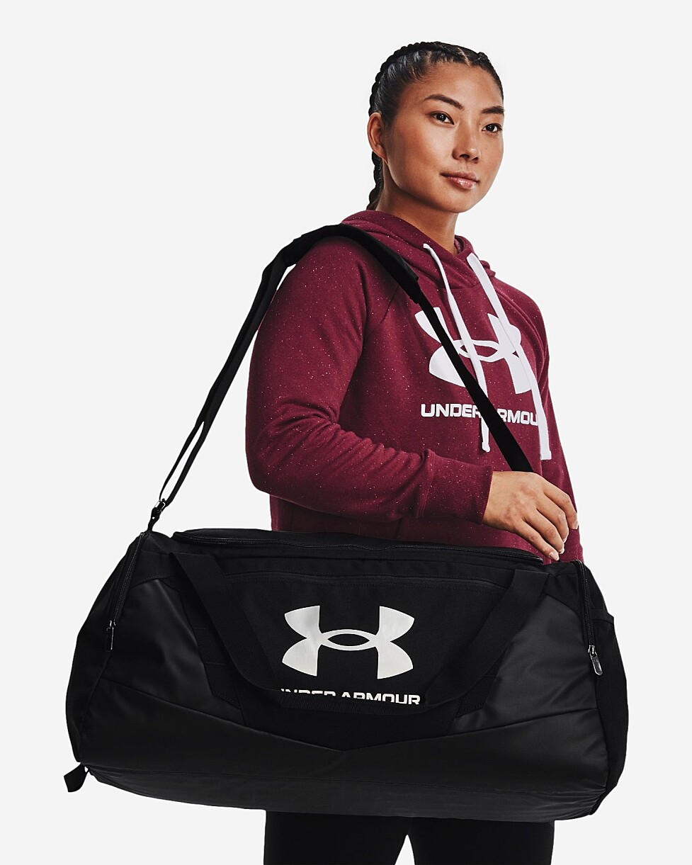 SACO UNDER ARMOUR UNDENIABLE 5.0