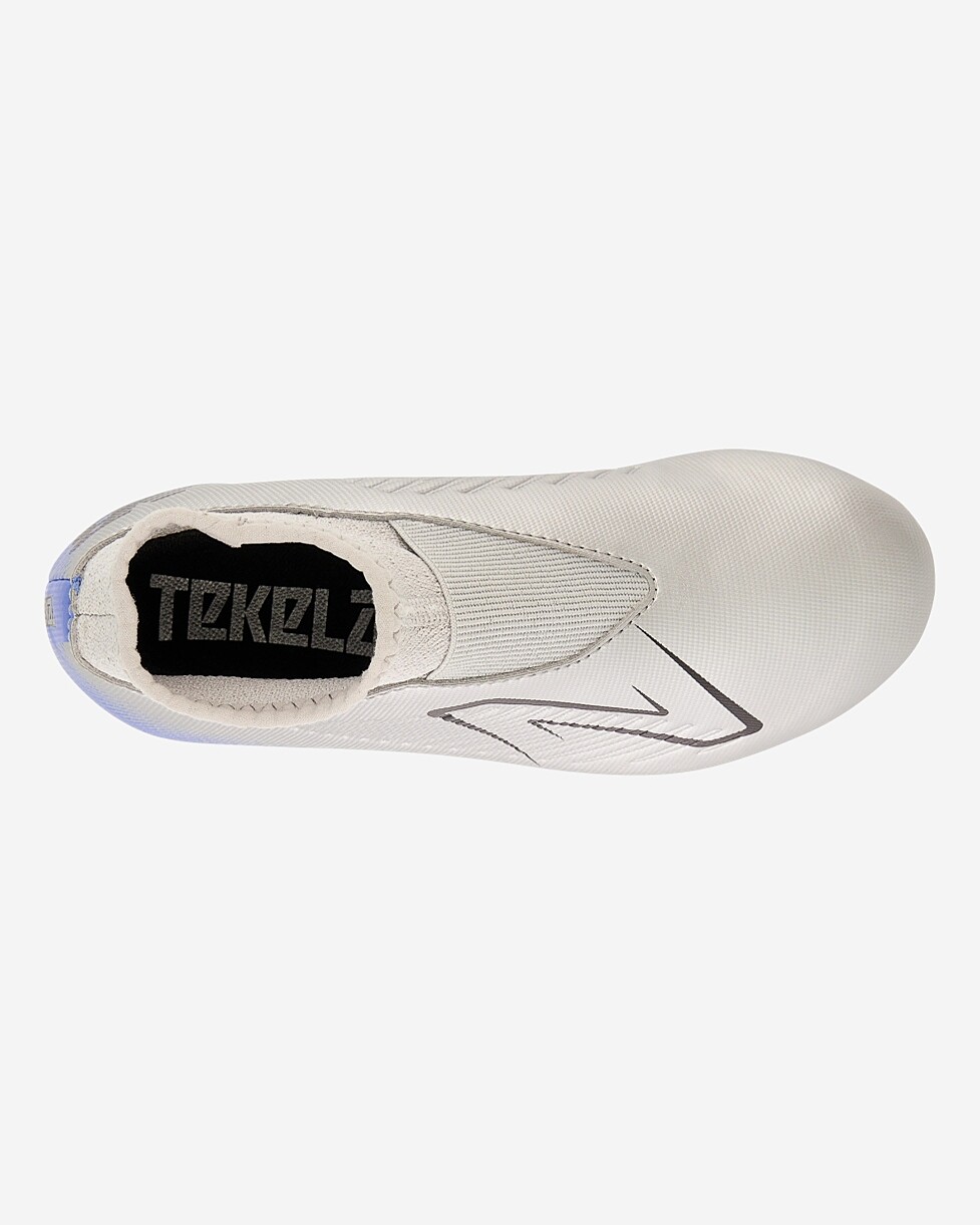 CHUTEIRA NEW BALANCE TEKELA V4 MAGIQUE FG JR 